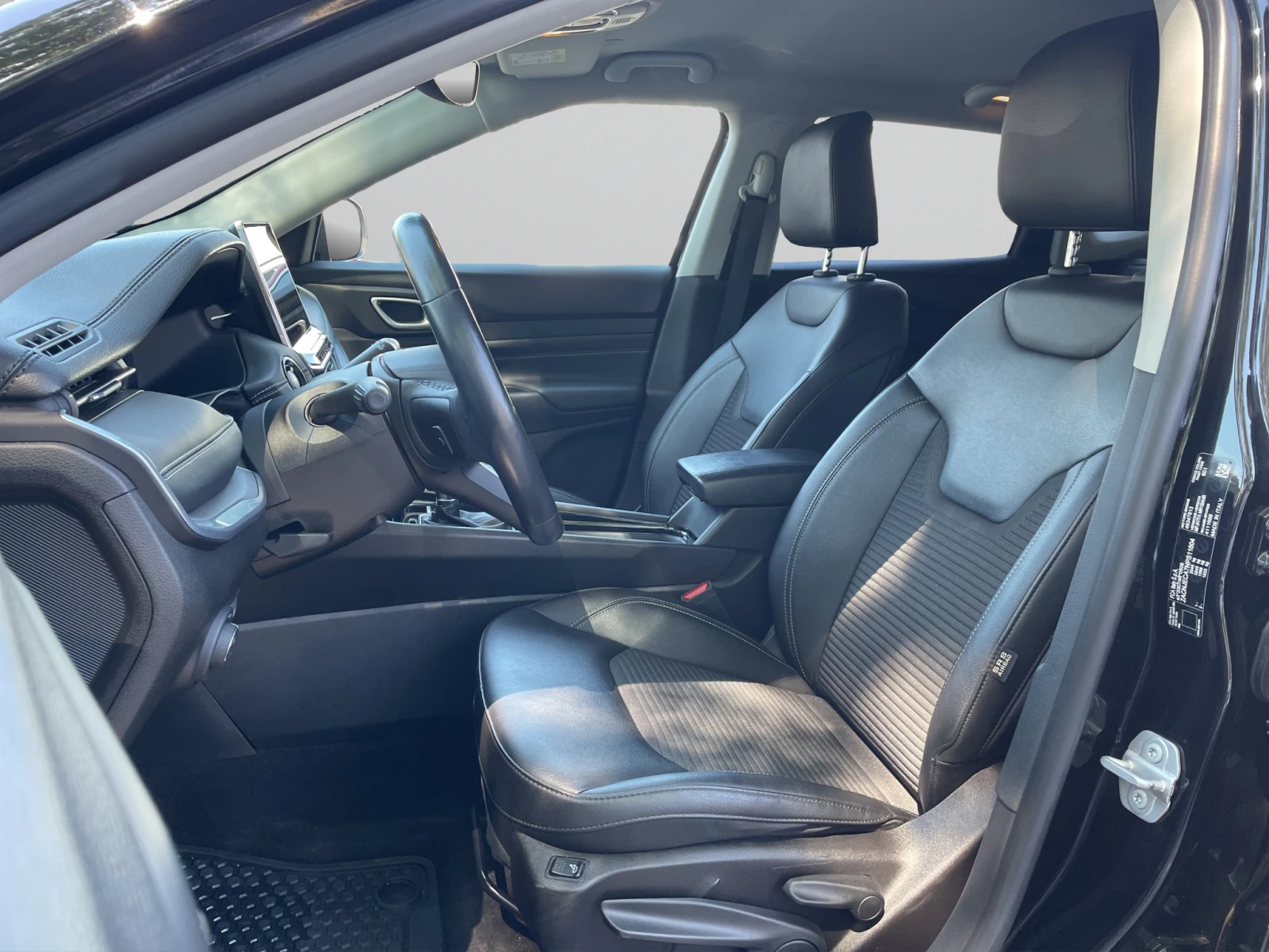 Jeep Compass  LIMITED 1.5 e-Hybrid 48V Petrol 130 hp 7-DCT, снимка 12 - Автомобили и джипове - 55394304