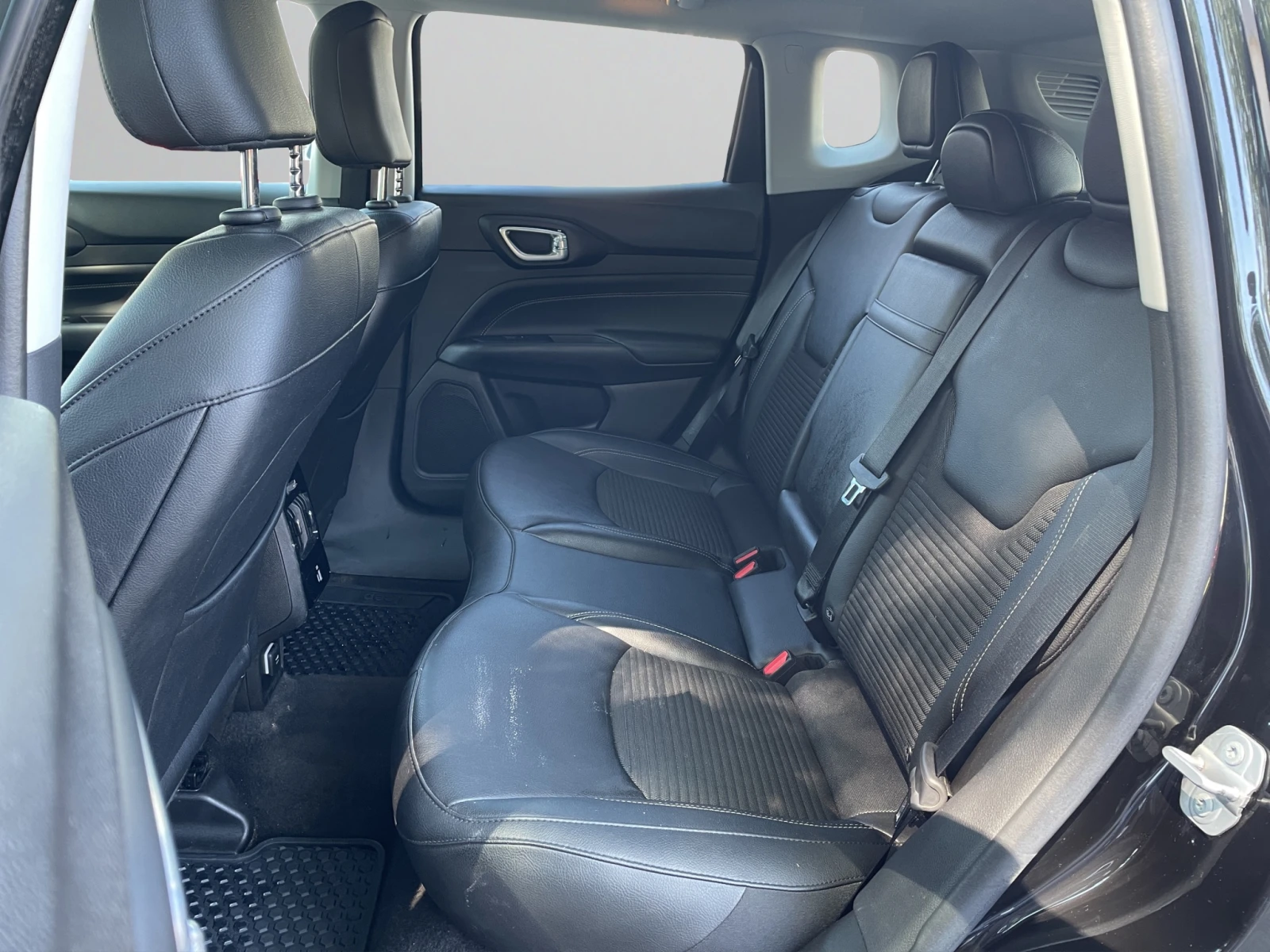 Jeep Compass  LIMITED 1.5 e-Hybrid 48V Petrol 130 hp 7-DCT, снимка 13 - Автомобили и джипове - 55394304