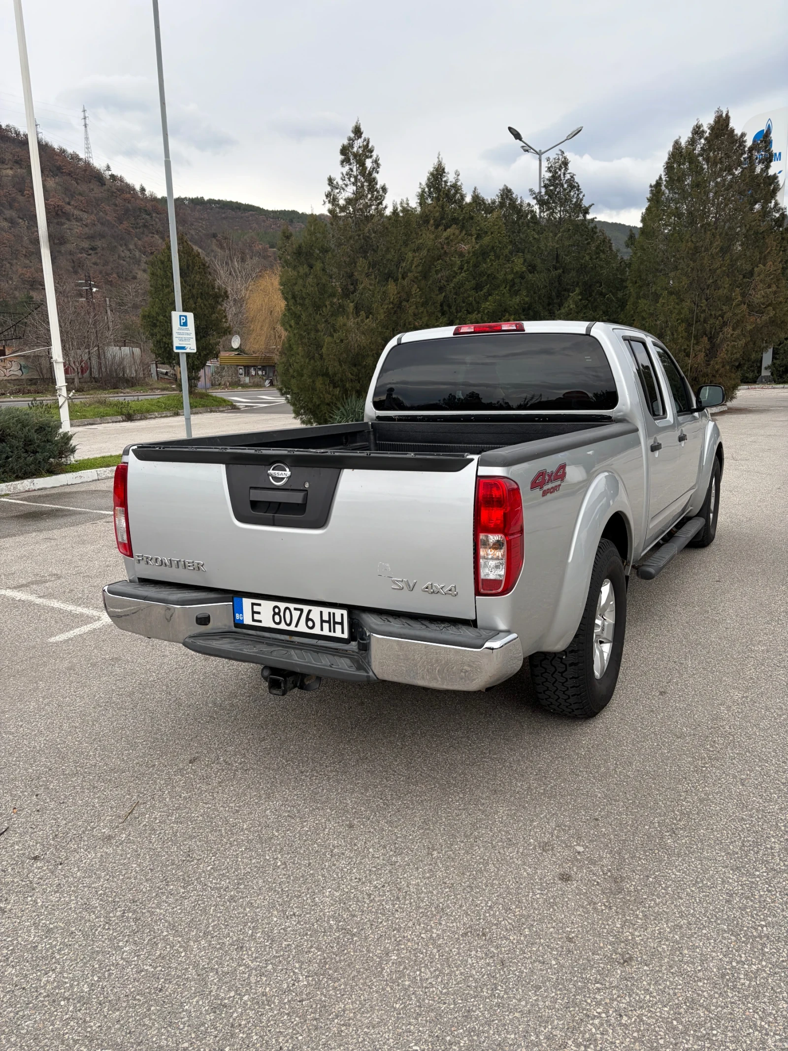 Nissan Frontier, снимка 12 - Автомобили и джипове - 55465333