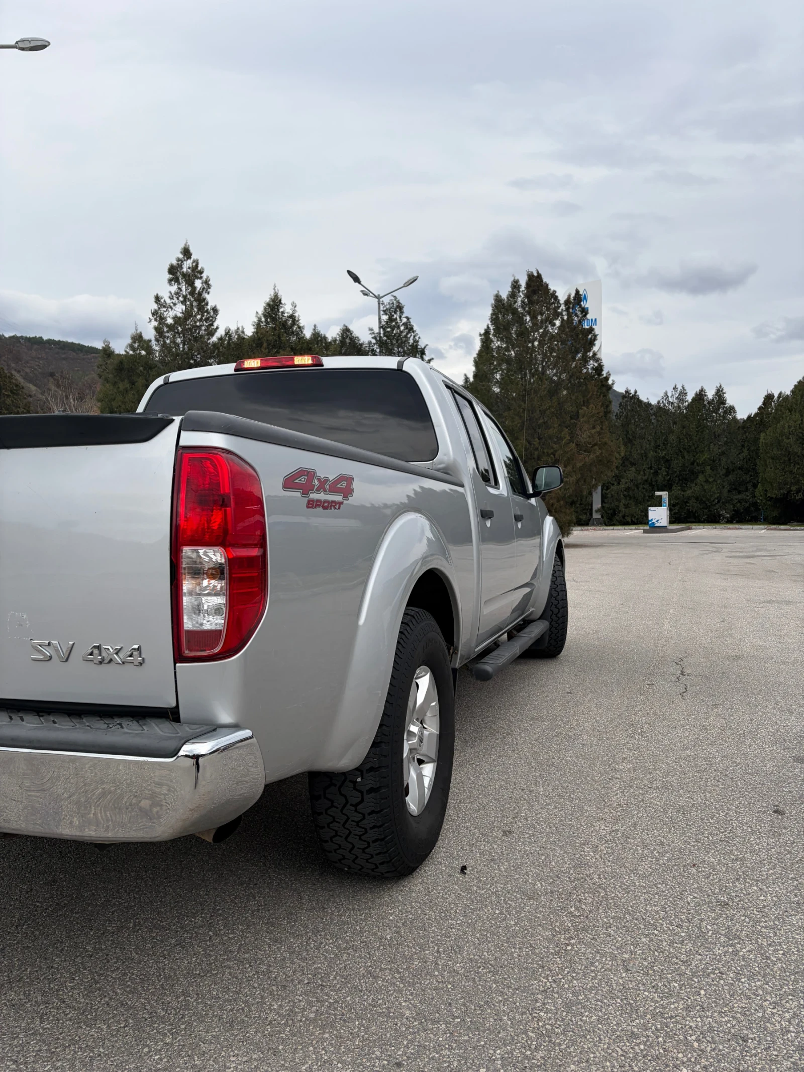Nissan Frontier, снимка 3 - Автомобили и джипове - 55465333
