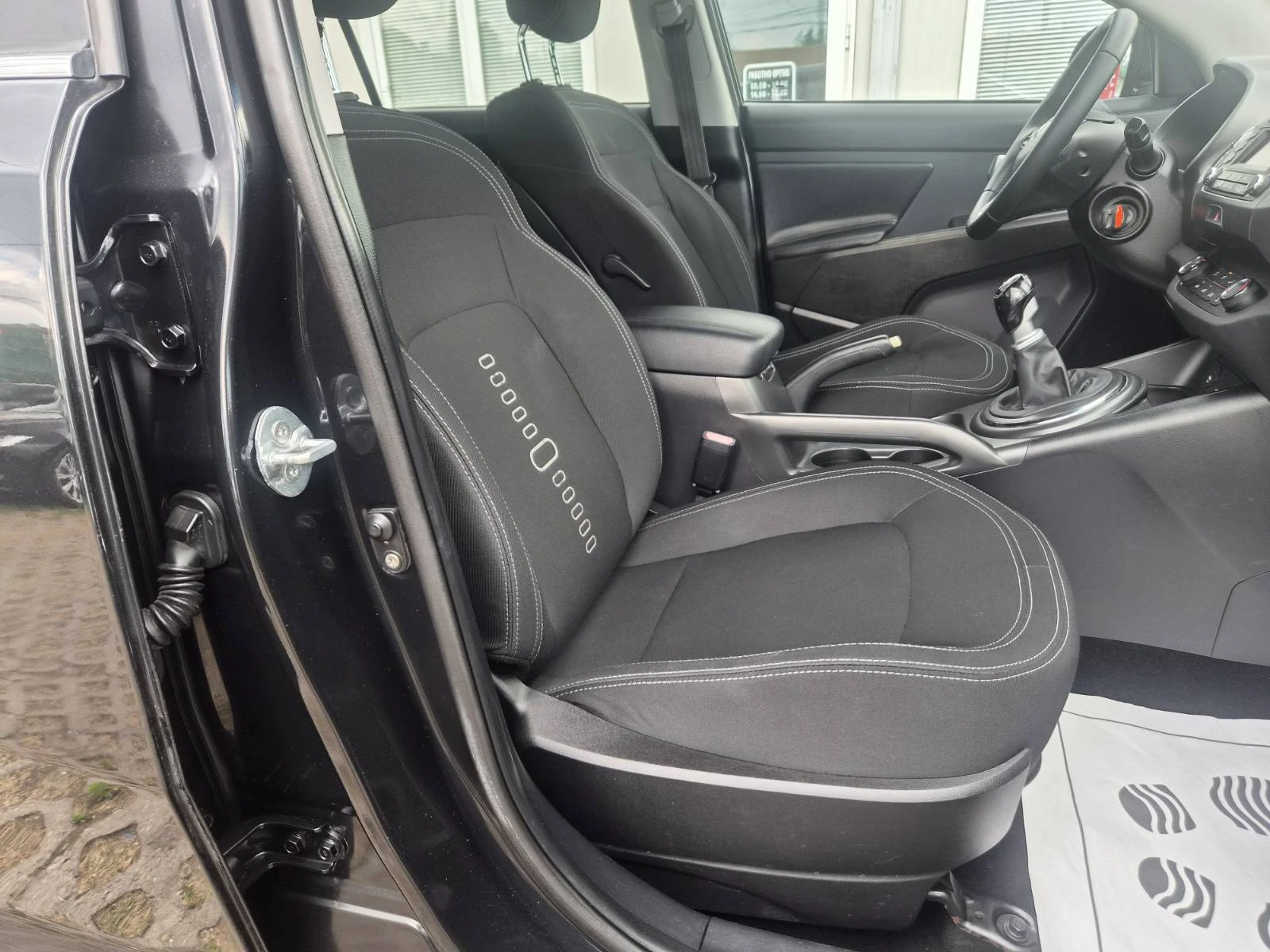 Kia Sportage 1.7CRDI-230.000км, снимка 12 - Автомобили и джипове - 55667385