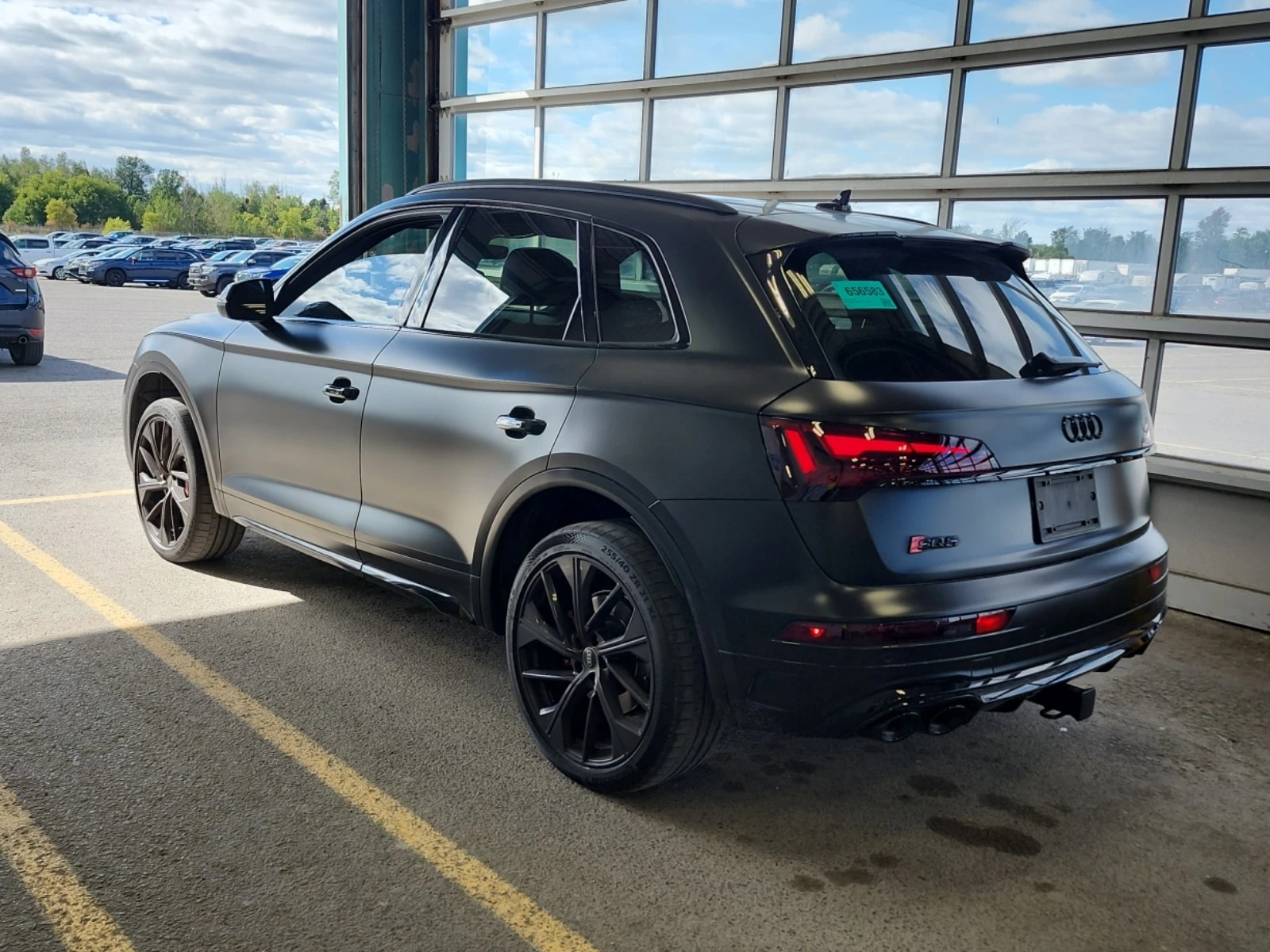 Audi SQ5 ПОДГРЕВИ| ПАНО| 360| 2 КЛЮЧА| , снимка 4 - Автомобили и джипове - 56082731