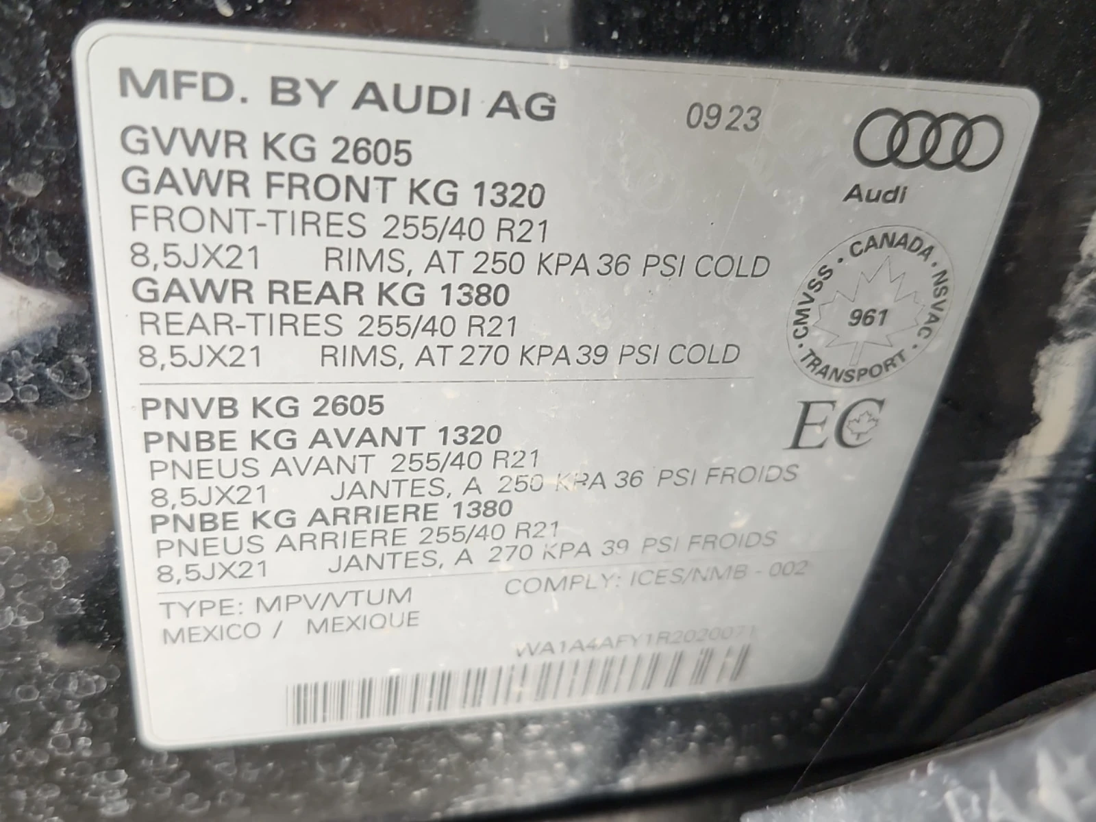 Audi SQ5 ПОДГРЕВИ| ПАНО| 360| 2 КЛЮЧА| , снимка 16 - Автомобили и джипове - 56082731