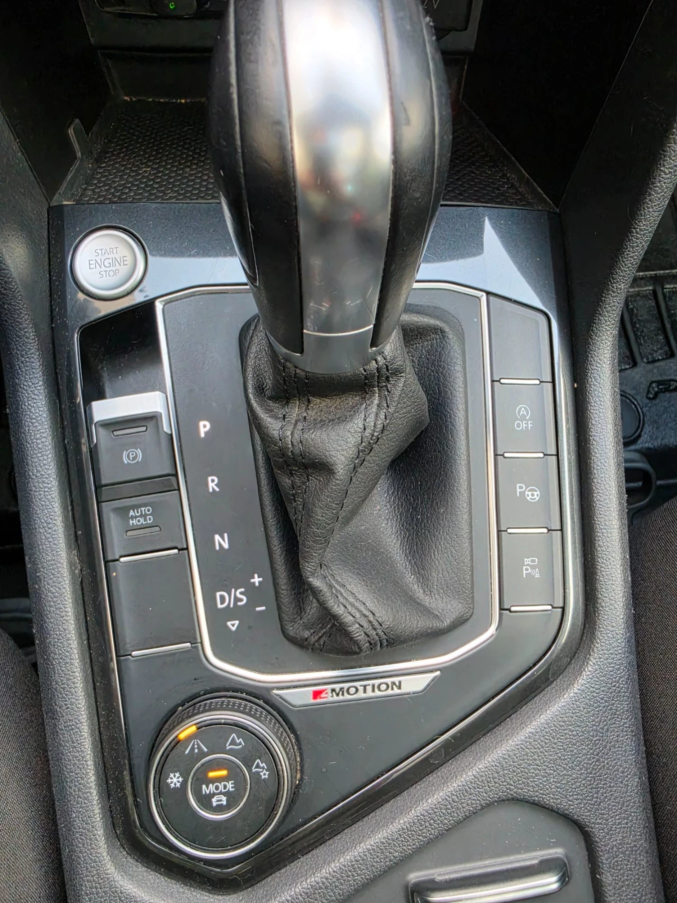 VW Tiguan, снимка 4 - Автомобили и джипове - 56183903