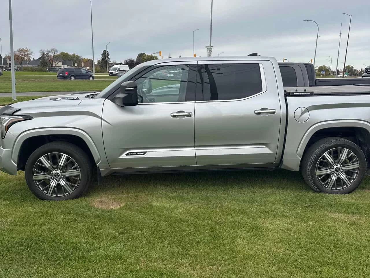 Toyota Tundra * Capstone Hybrid * CARFAX * ����� �� ����������� | Mobile.bg � ����������� 2