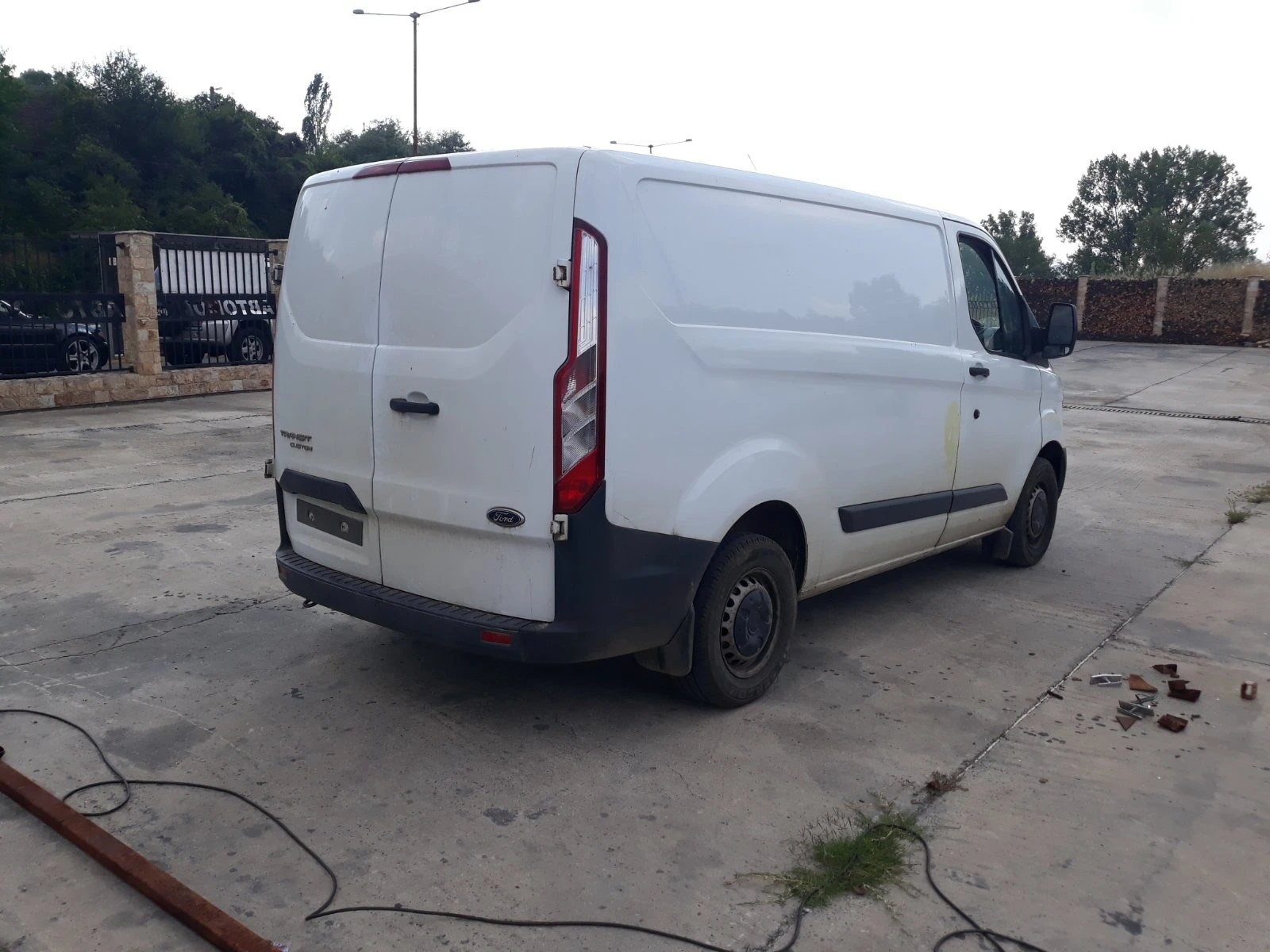 Ford Transit 2.2 COSTUM - изображение 4