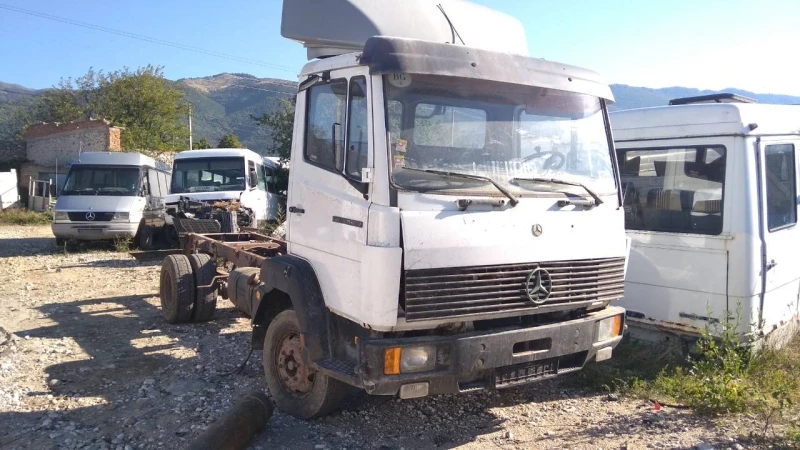 Mercedes-Benz 814 На части !, снимка 1 - Камиони - 38101013