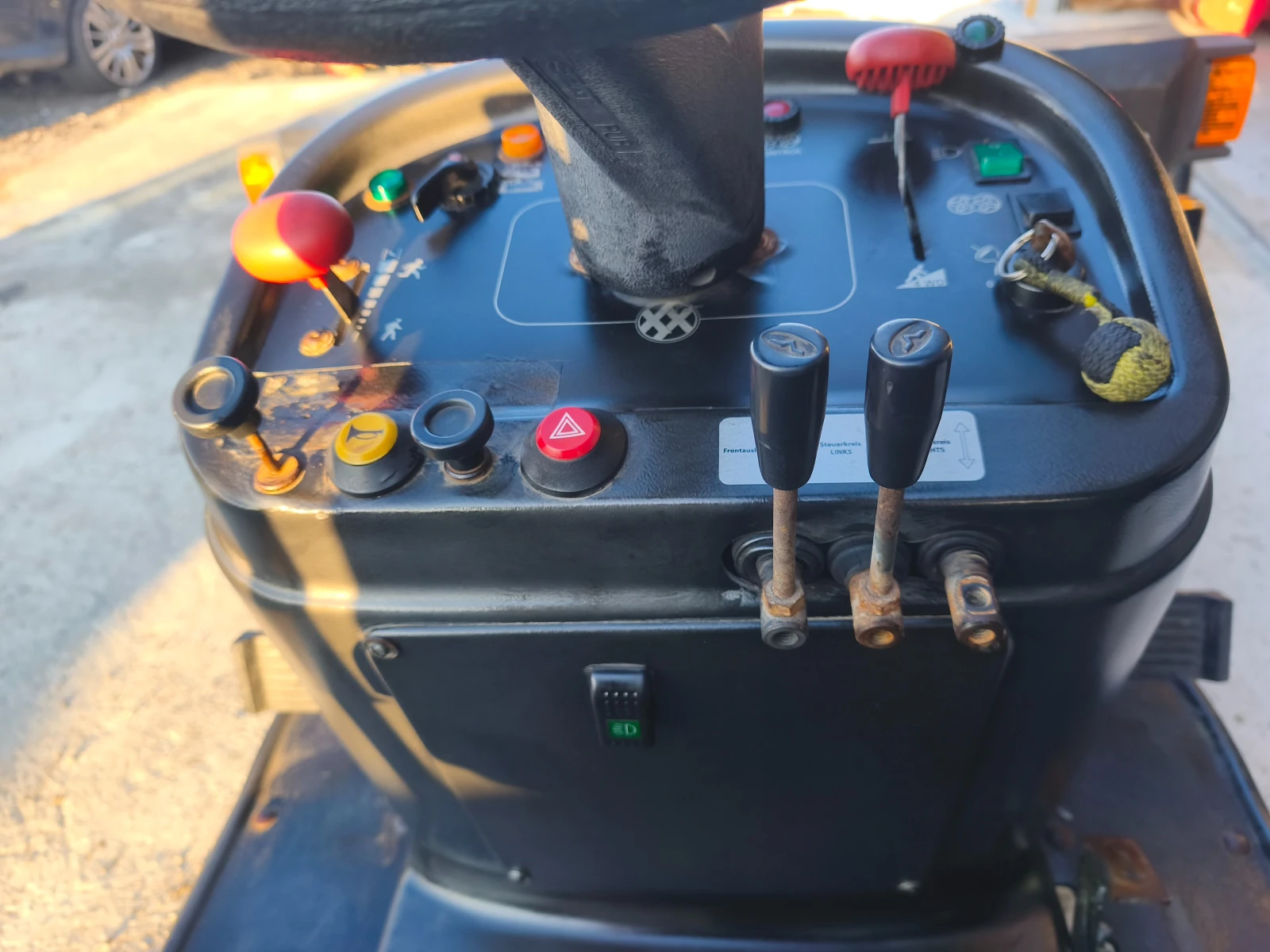 ����� MAXX 230 4x4 �������� | Mobile.bg � ����������� 11