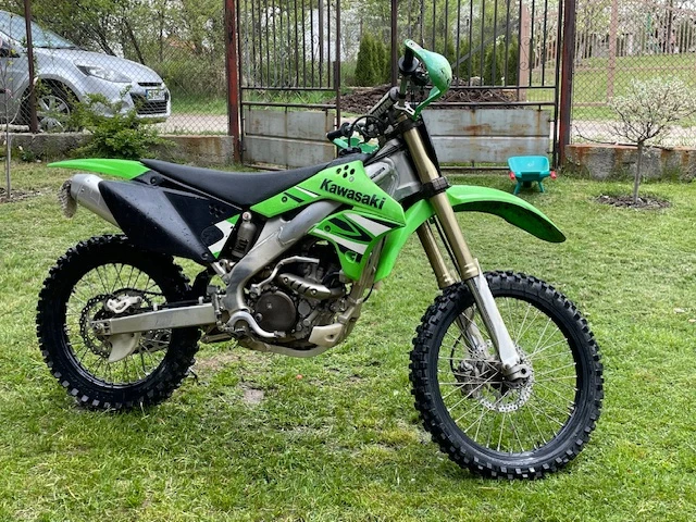 Kawasaki Kx като нов още с орг.накладки и верига, снимка 2 - Мотоциклети и мототехника - 48525440