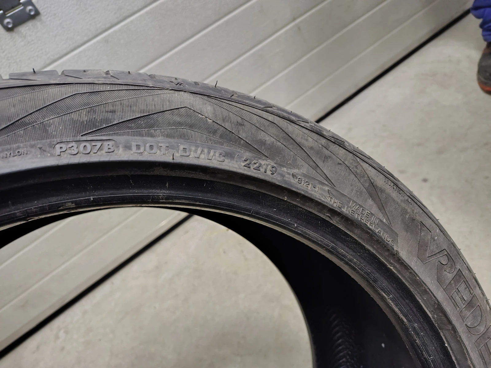 Гуми Летни 265/35R19, снимка 6 - Гуми и джанти - 55835112