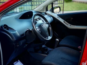 Toyota Yaris 1.0I(69)* FACELIFT* КЛИМАТИК* НОВ ВНОС* , снимка 10
