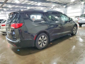 Chrysler Pacifica 3.6l Hybrid Touring L, снимка 3