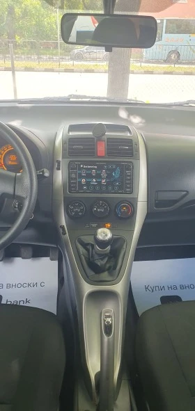 Toyota Auris 1.6 бензин 124к.с. Навигация , снимка 10