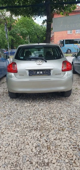 Toyota Auris 1.6 бензин 124к.с. Навигация , снимка 7