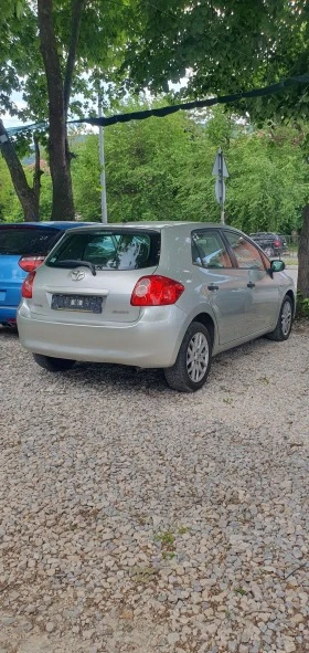 Toyota Auris 1.6 бензин 124к.с. Навигация , снимка 6