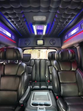 Обява за продажба на Hyundai Starex GRAND STAREX | LIMOUSINE EDITION | РЕГИСТРИРАН ~57 000 лв. - изображение 5