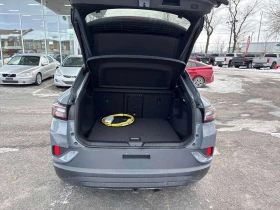VW ID.4  Pro / CARFAX / Кожа/Нави/Подгрев/Кабел за зарежда, снимка 10