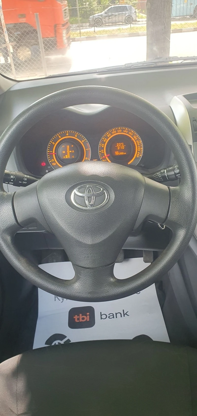 Toyota Auris 1.6 бензин 124к.с. Навигация , снимка 11 - Автомобили и джипове - 47079874