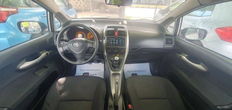 Toyota Auris 1.6 бензин 124к.с. Навигация , снимка 9 - Автомобили и джипове - 47079874