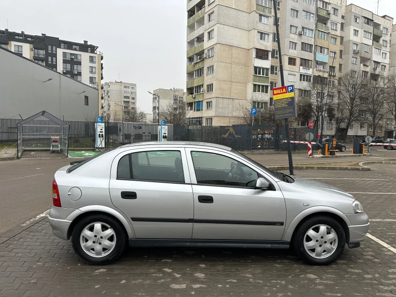 Opel Astra Бензин+ Газ, снимка 2 - Автомобили и джипове - 49151034