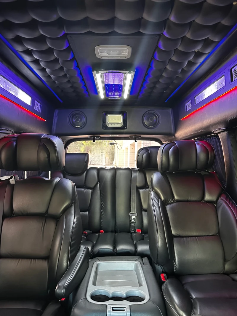 Hyundai Starex GRAND STAREX | LIMOUSINE EDITION | РЕГИСТРИРАН, снимка 2 - Автомобили и джипове - 51677795