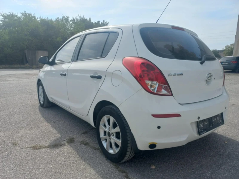 Hyundai I20, снимка 6 - Автомобили и джипове - 51678015