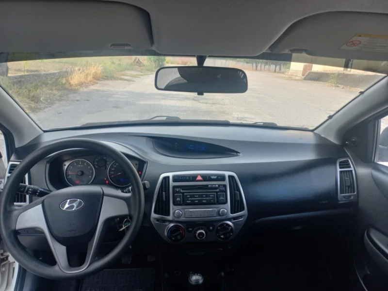 Hyundai I20, снимка 11 - Автомобили и джипове - 51678015