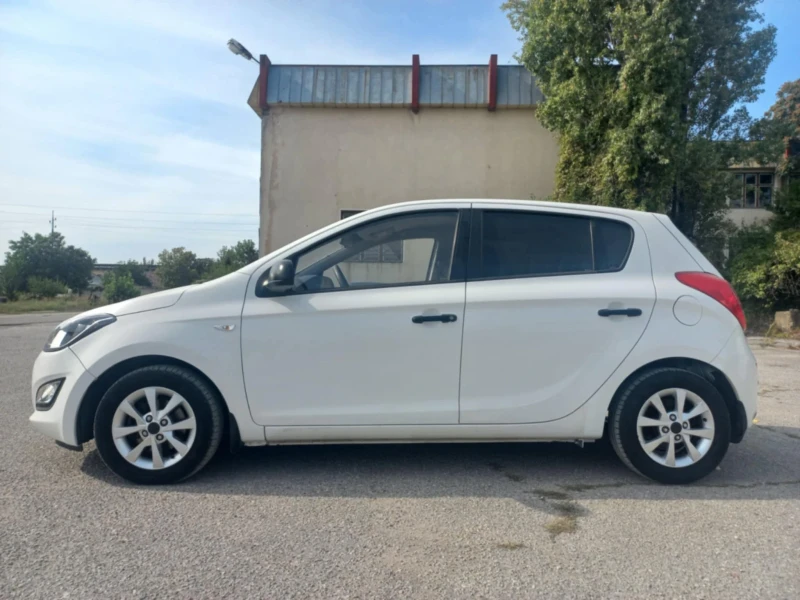 Hyundai I20, снимка 5 - Автомобили и джипове - 51678015