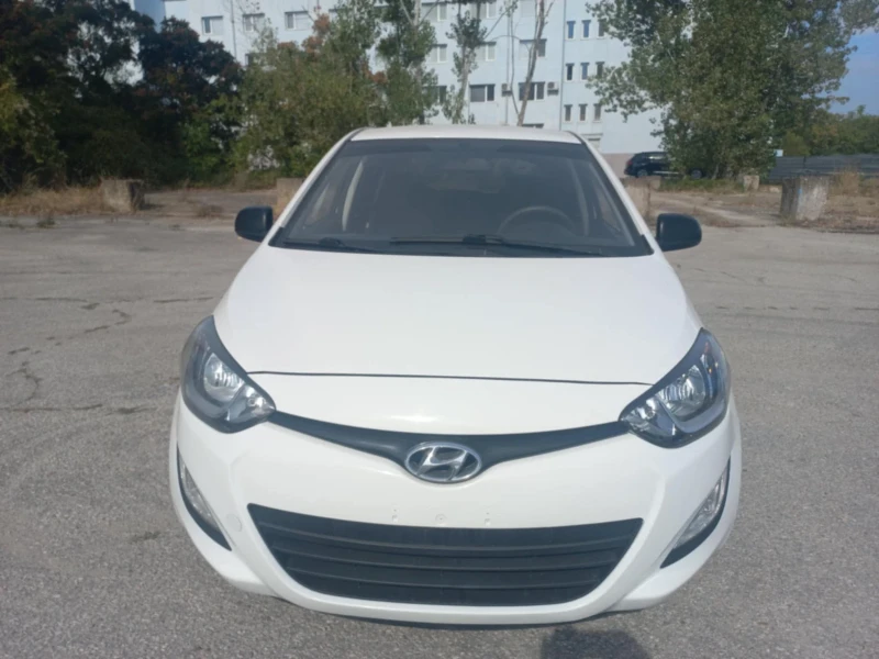 Hyundai I20, снимка 7 - Автомобили и джипове - 51678015