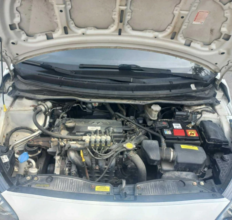 Hyundai I20, снимка 9 - Автомобили и джипове - 51678015