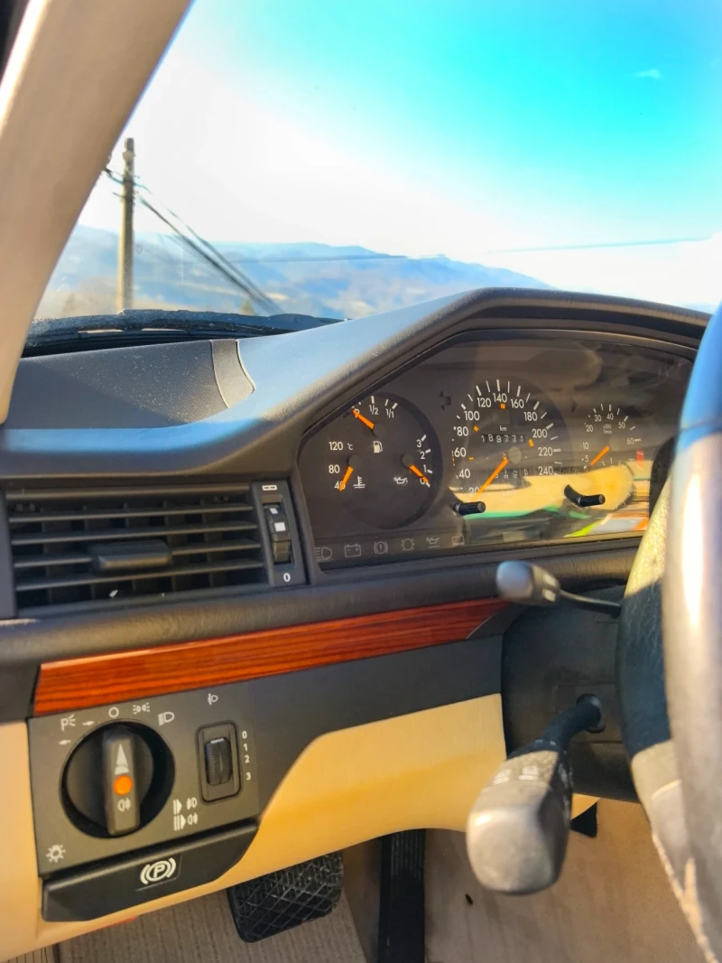 Mercedes-Benz 124 124, снимка 7 - Автомобили и джипове - 52598311