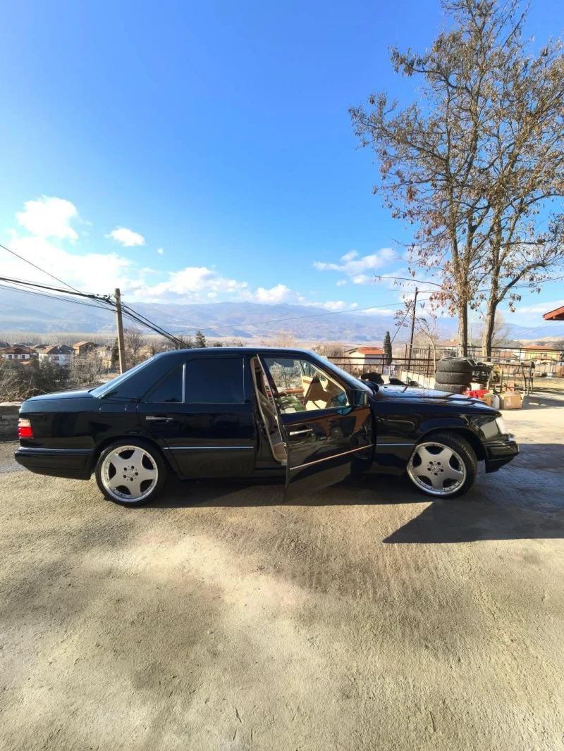 Mercedes-Benz 124 124, снимка 5 - Автомобили и джипове - 52598311