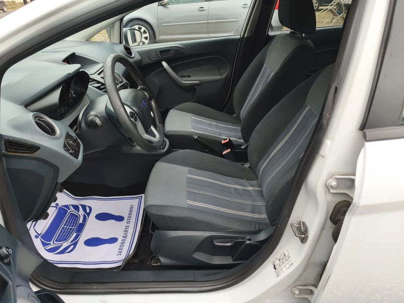 Ford Fiesta 1.4 TDCI, снимка 15 - Автомобили и джипове - 52477795