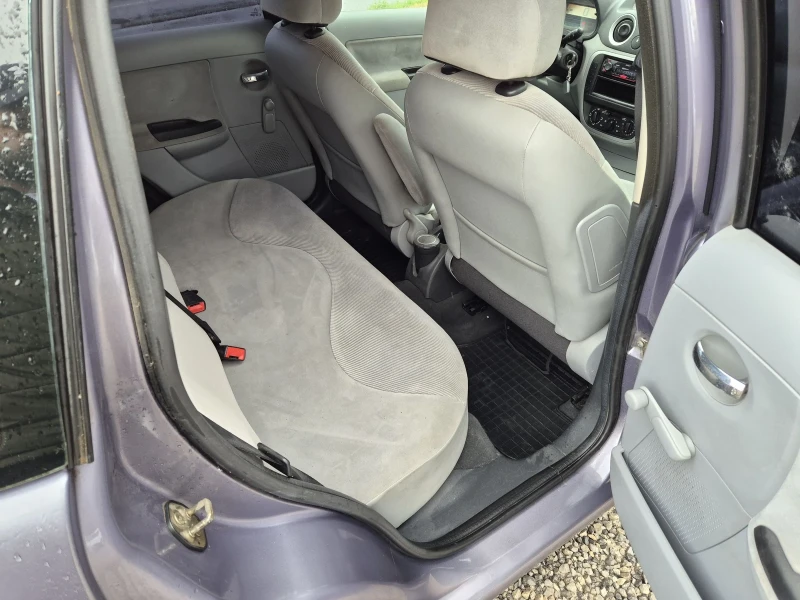 Citroen C3 1.4i, снимка 16 - Автомобили и джипове - 52528393