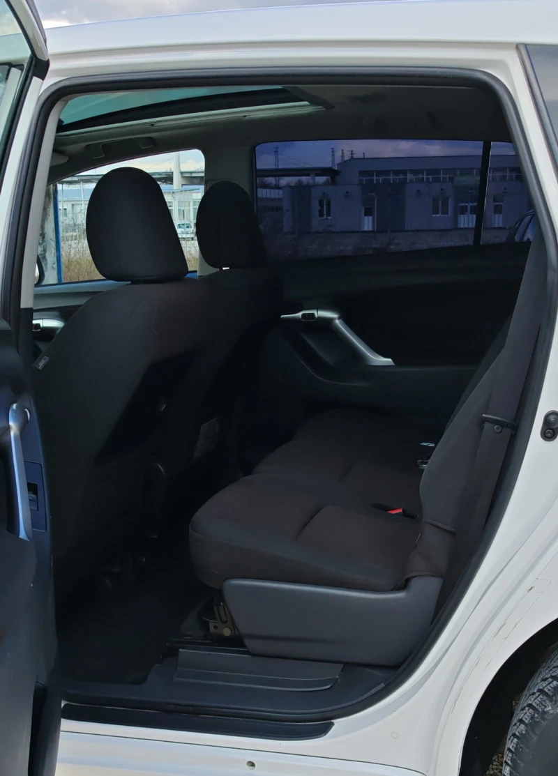 Toyota Verso 2.0 D-4D 126к.с. Панорама* Климатроник* USB/AUX, снимка 12 - Автомобили и джипове - 52920459