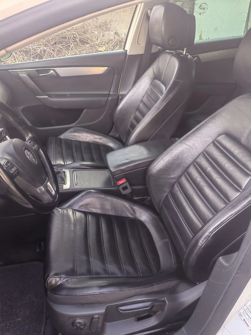 VW Passat 2.0 tdi R.line, снимка 10 - Автомобили и джипове - 53537651