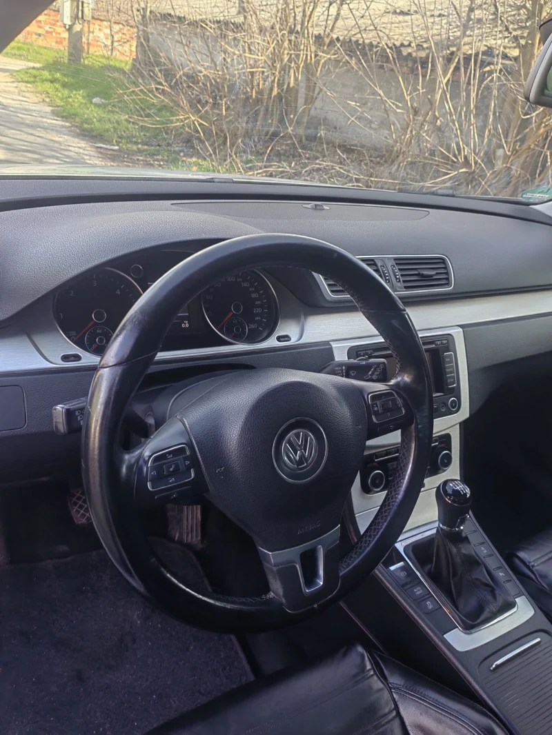 VW Passat 2.0 tdi R.line, снимка 15 - Автомобили и джипове - 53537651