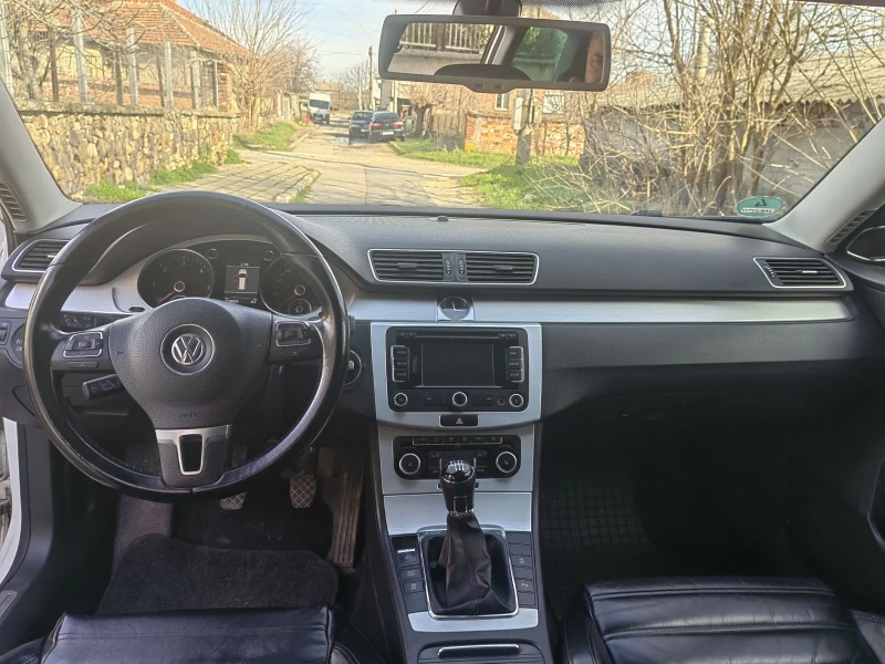 VW Passat 2.0 tdi R.line, снимка 12 - Автомобили и джипове - 53537651