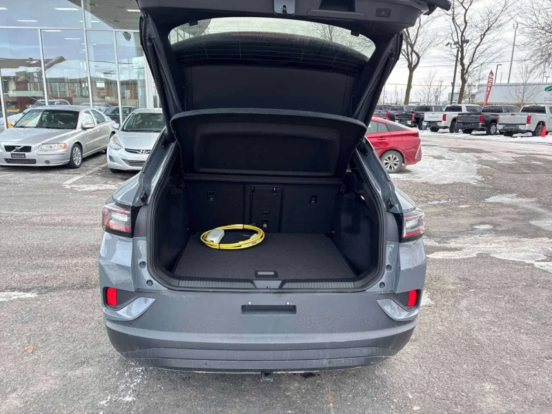 VW ID.4  Pro / CARFAX / Кожа/Нави/Подгрев/Кабел за зарежда, снимка 10 - Автомобили и джипове - 53569889