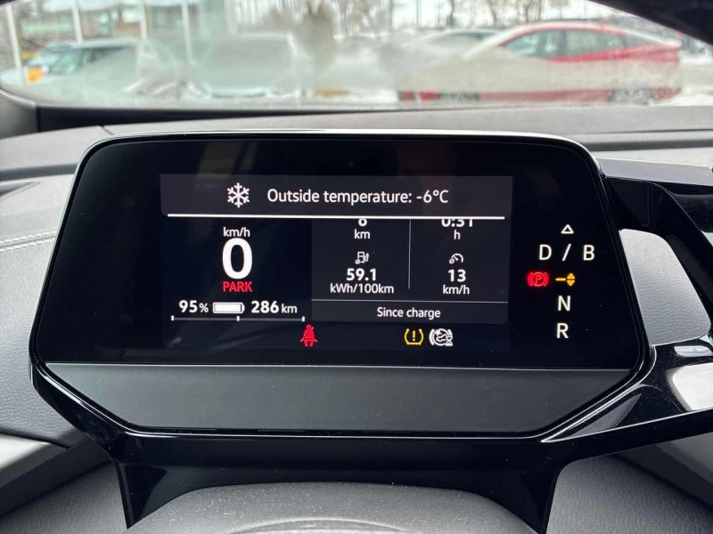 VW ID.4  Pro / CARFAX / Кожа/Нави/Подгрев/Кабел за зарежда, снимка 7 - Автомобили и джипове - 53569889