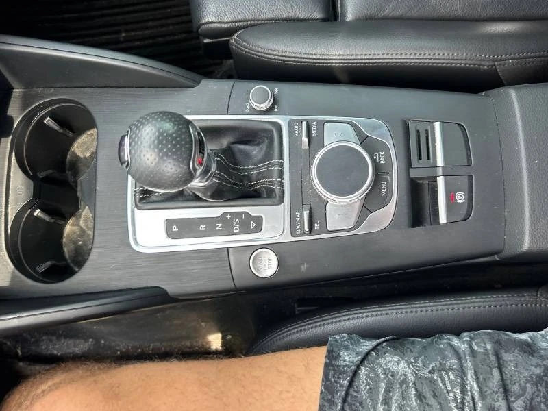 Audi A3 * Technik * S-line * 2 КЛЮЧА * ДИГИТАЛНО * КАМЕРА, снимка 13 - Автомобили и джипове - 54892804