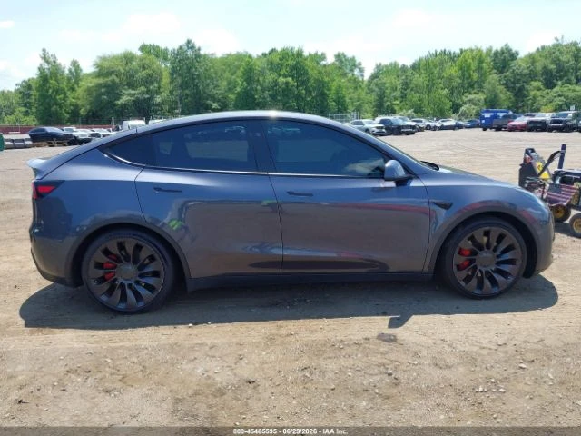 Tesla Model Y PERFORMANCE | DUAL MOTOR | AWD, снимка 12 - Автомобили и джипове - 55785915