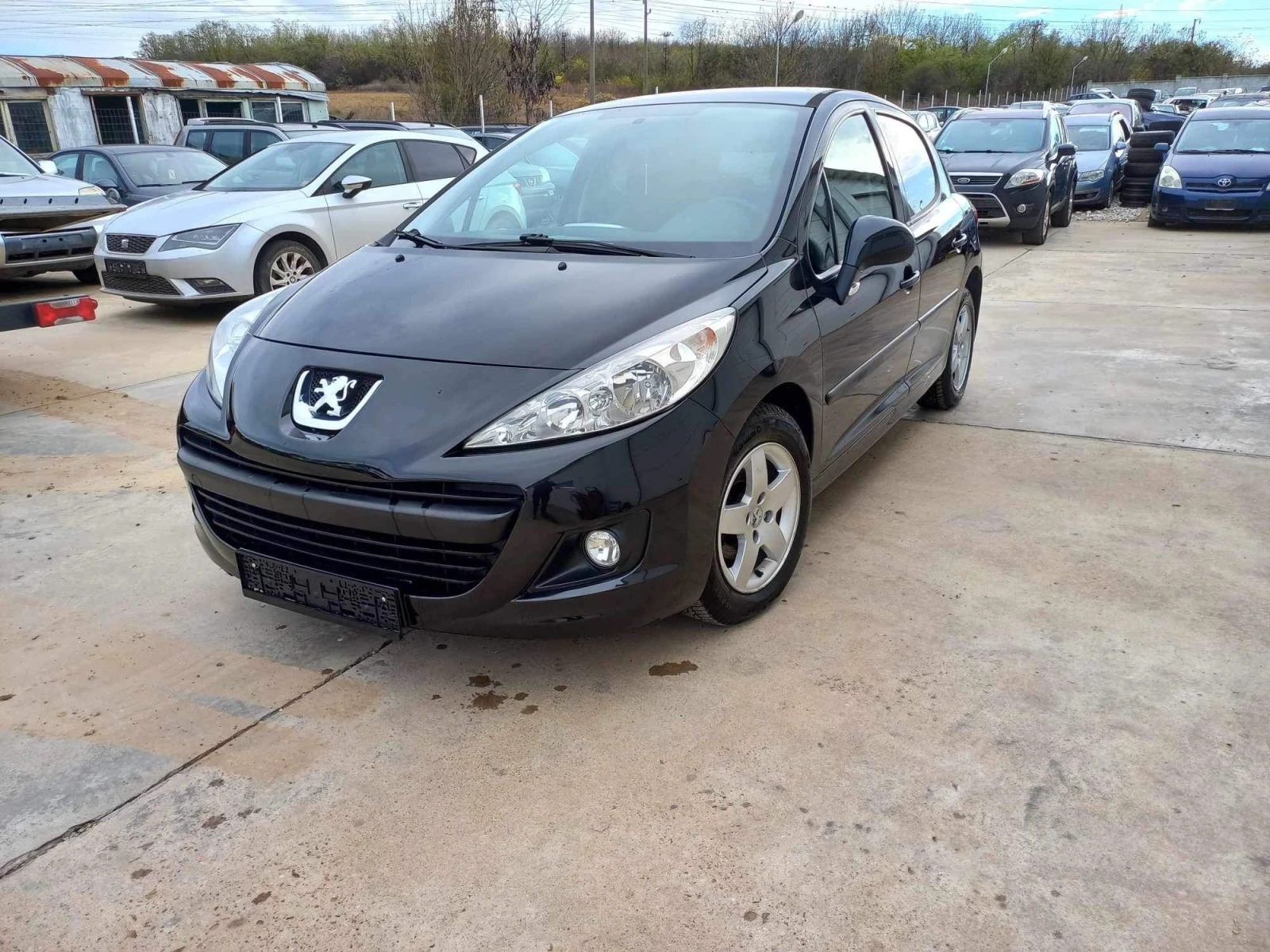 Peugeot 207 1.4i * GPL*150000km*UNIKAT* - изображение 2