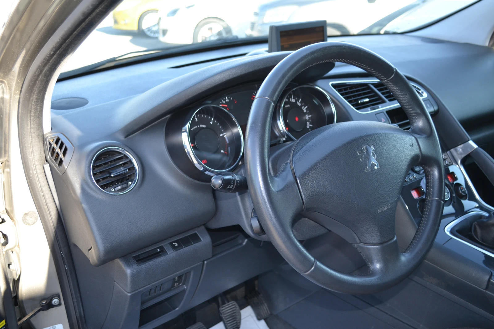 Peugeot 3008 1.6HDI-NAVI | Mobile.bg — изображение 13