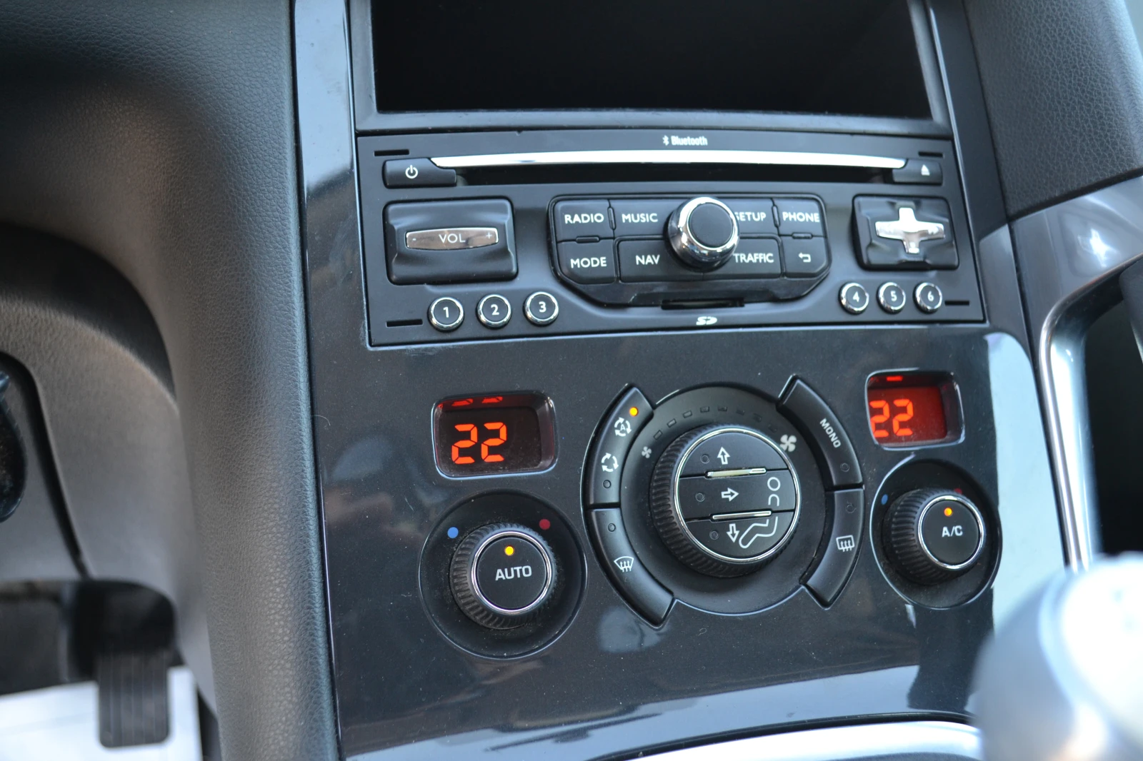 Peugeot 3008 1.6HDI-NAVI | Mobile.bg — изображение 14