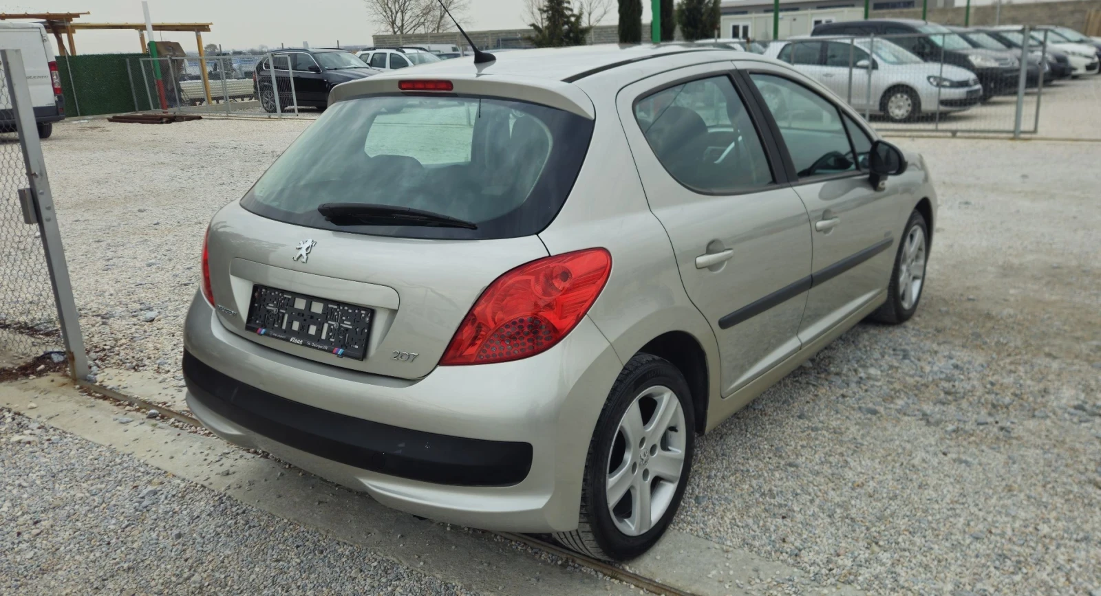 Peugeot 207  1.6hdi.90кс.2009г.ТОП.състояние - изображение 5