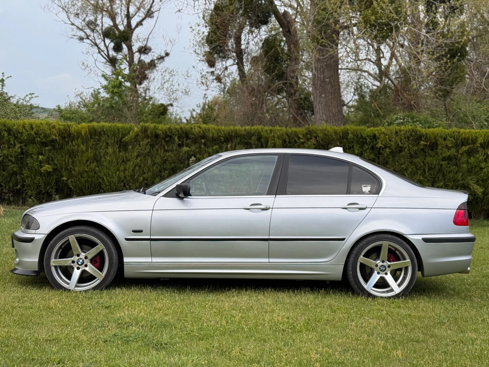 BMW 323  - изображение 2