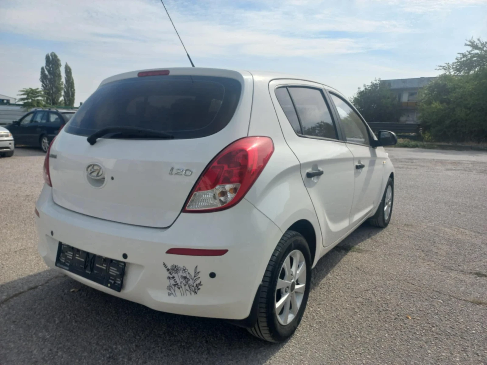 Hyundai I20  - изображение 3