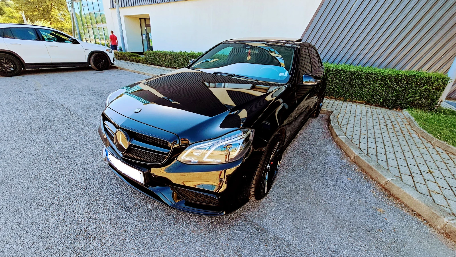 Mercedes-Benz E 500 AMG 63 - изображение 2