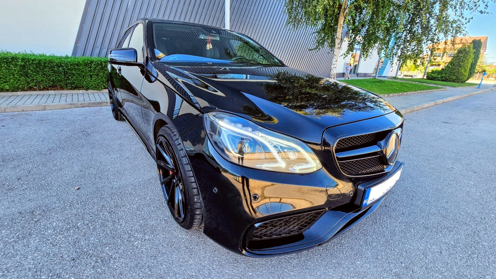 Mercedes-Benz E 500 AMG 63 - изображение 6